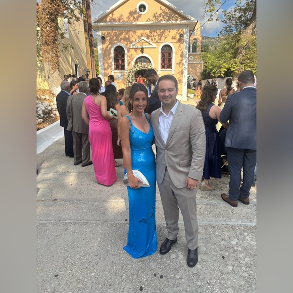 Elegant Blue Sequin Gown - Picture 3 of 3